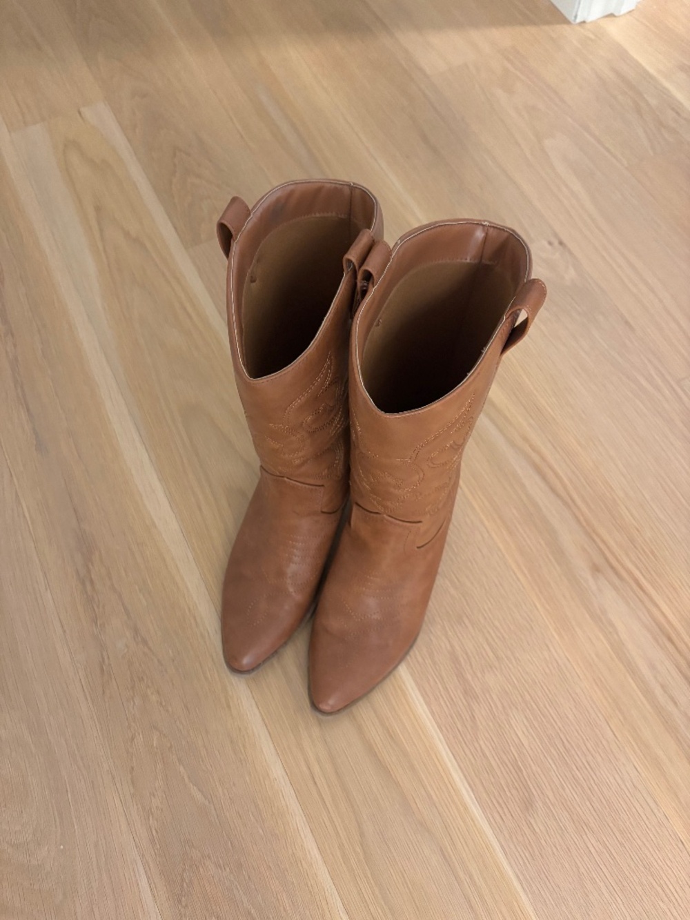 Dream Paris cowboy boots